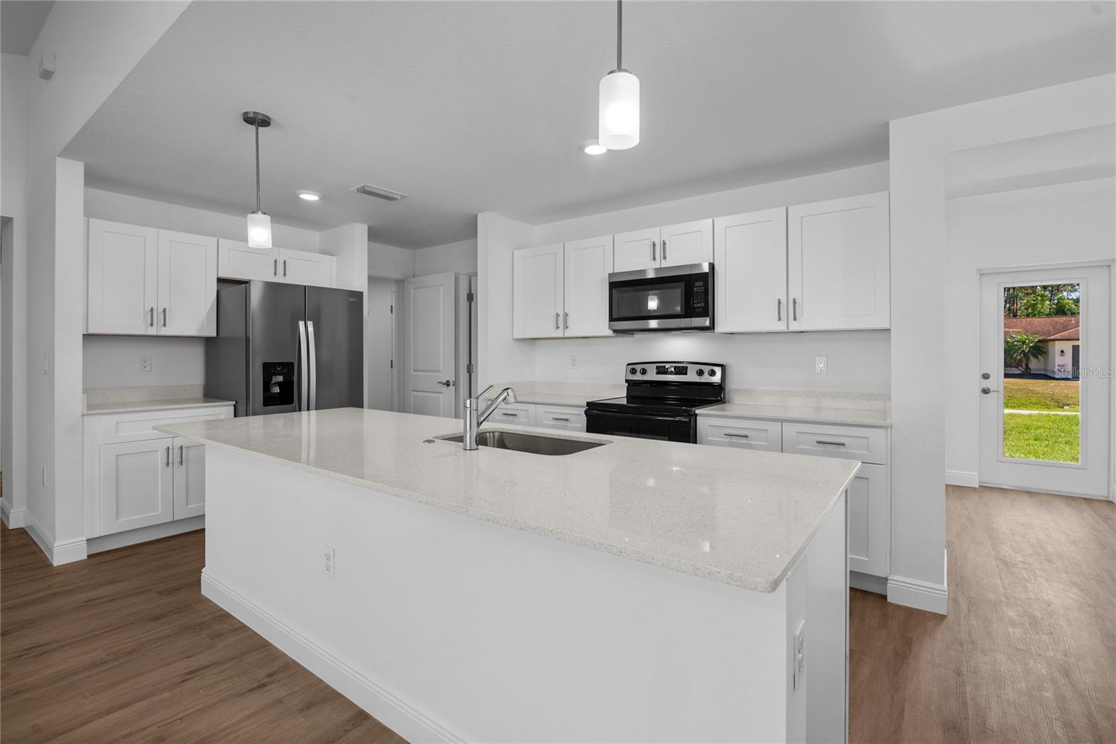 4462 Amari Rd, North Port, FL 34291 — photo 3 of 11