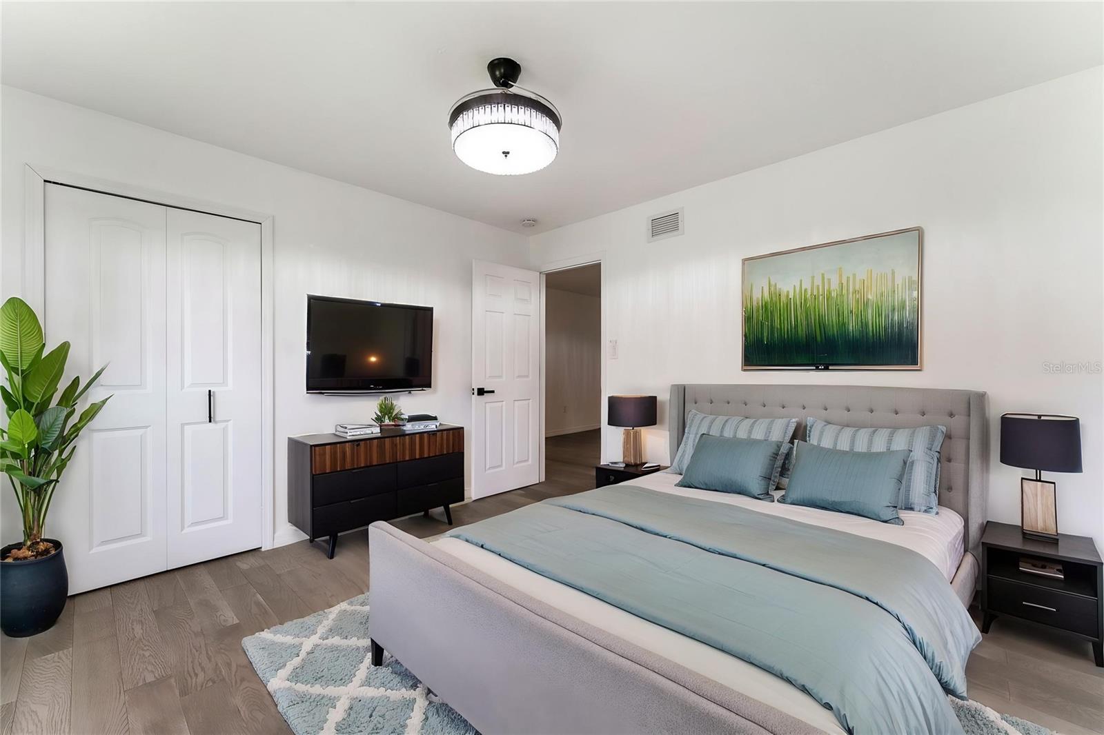 STAGED 3rd guest bedroom
