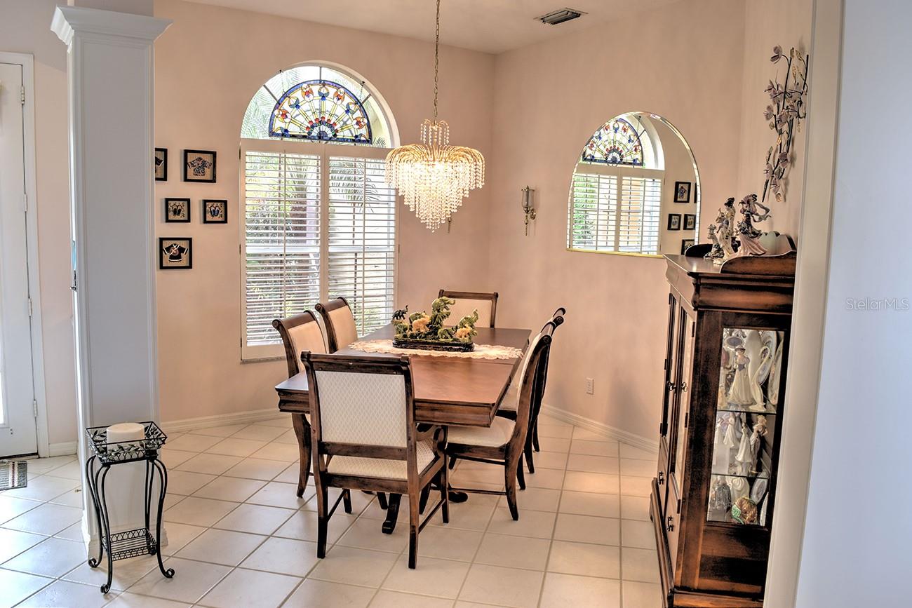 5113 Far Oak Cir, Sarasota, FL 34238 — photo 6 of 28