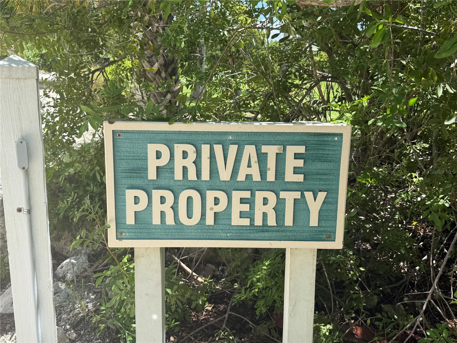 Lido Shores  exclusive, private deeded beach access point