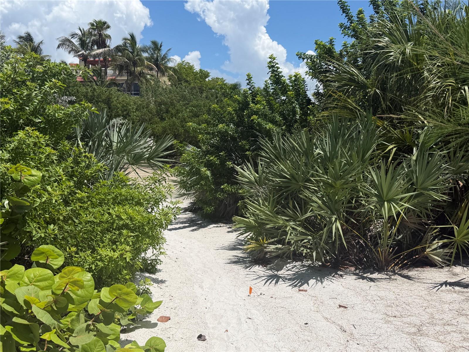 Lido Shores  exclusive, private deeded beach access point