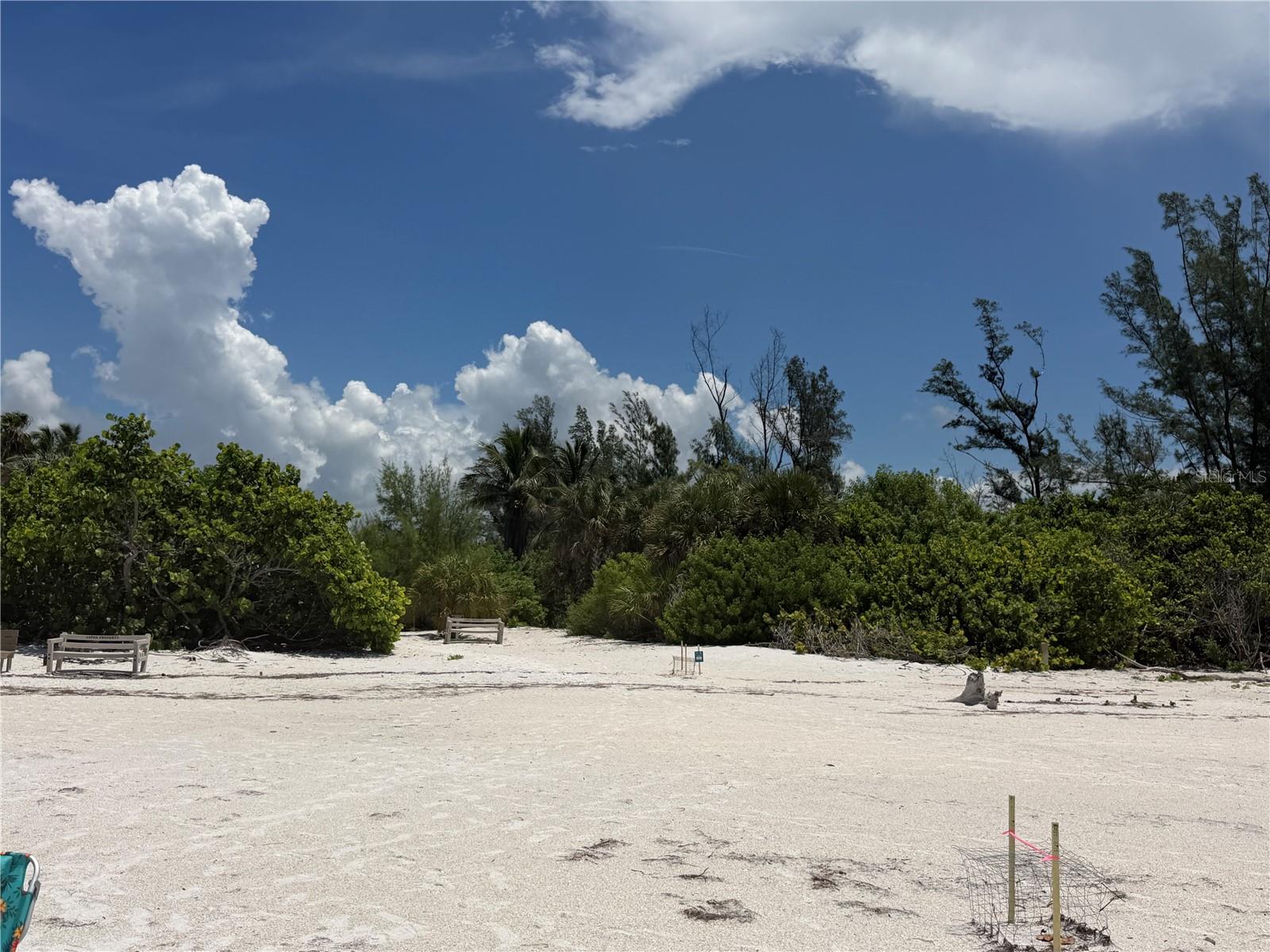 Lido Shores  exclusive, private deeded beach access point