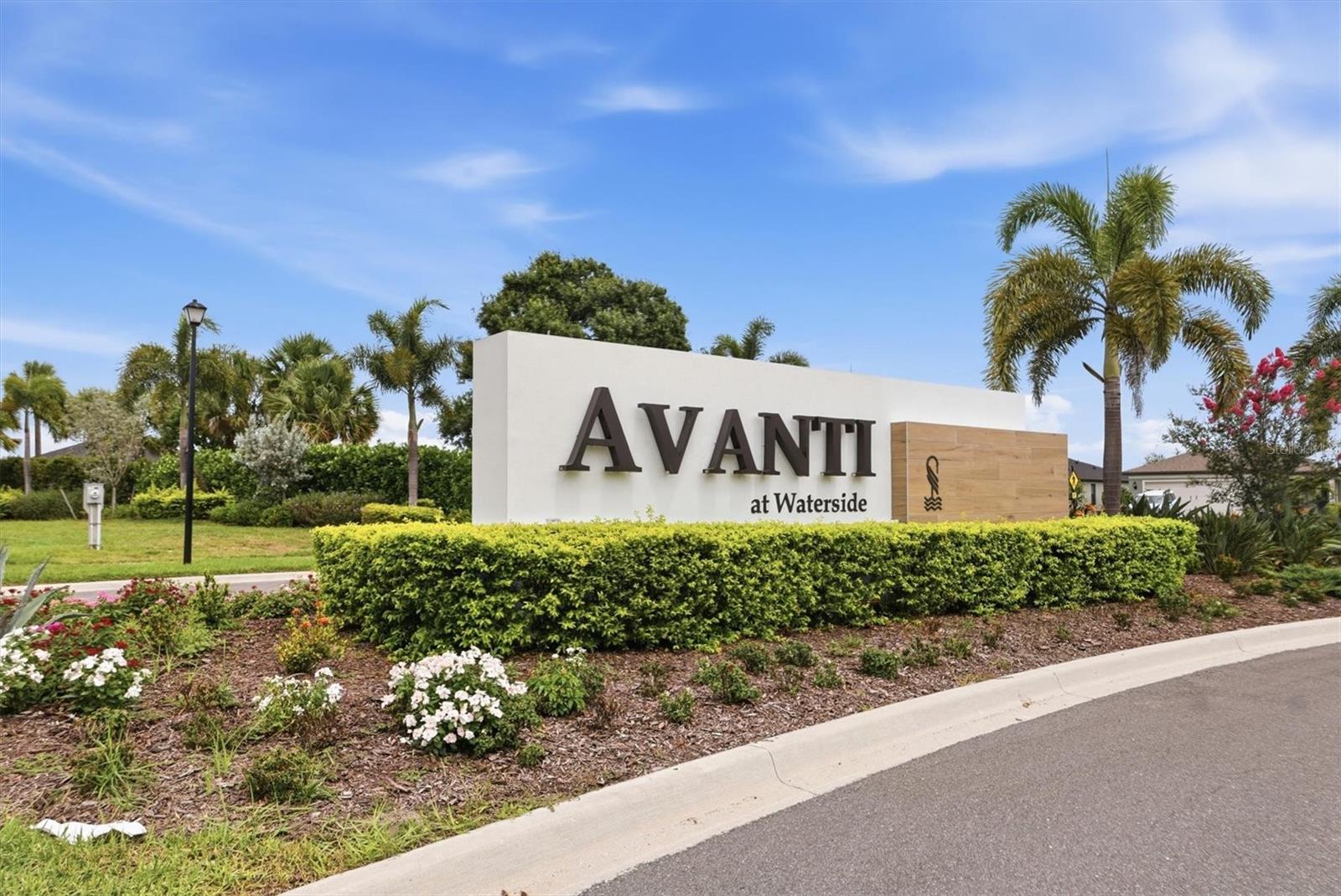 6340 Silverstar Dr, Sarasota, FL 34240 — photo 3 of 43