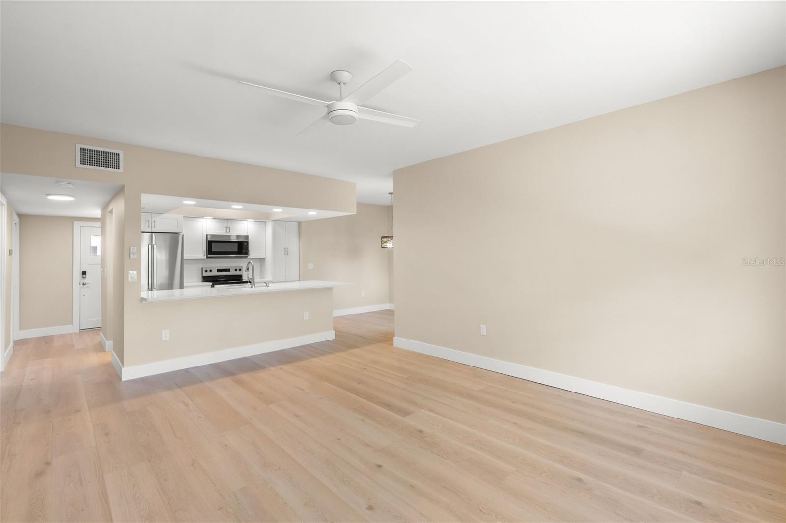 5823 Tidewood Ave #19, Sarasota, FL 34231 — photo 4 of 41