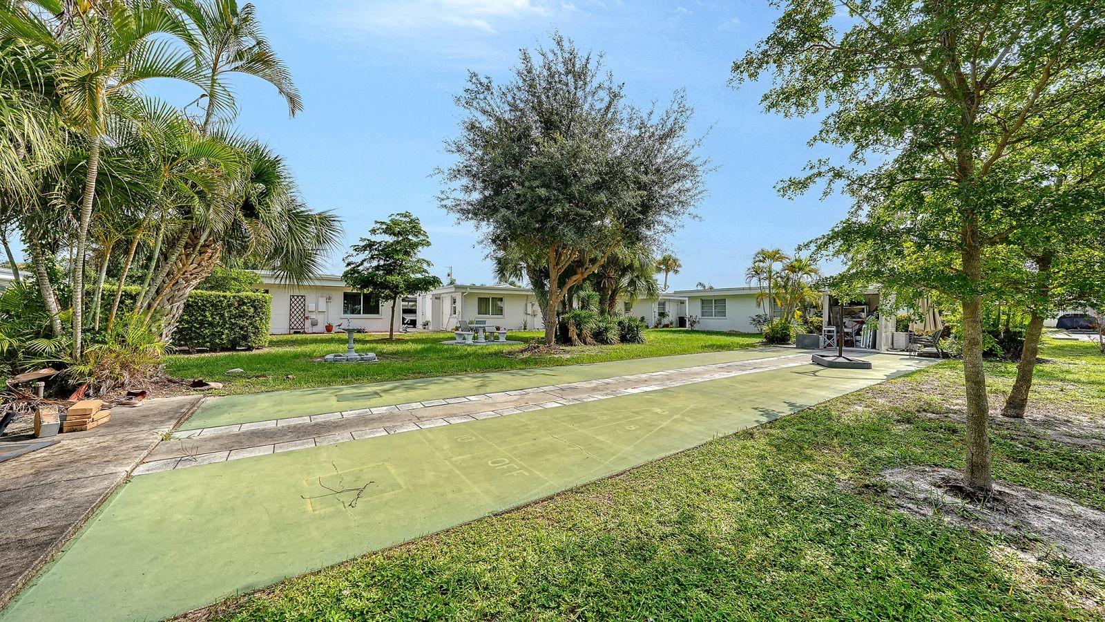 1523 Lakeside Dr #15, Venice, FL 34293 — photo 31 of 44