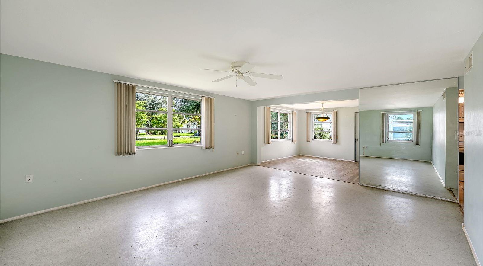 1523 Lakeside Dr #15, Venice, FL 34293 — photo 10 of 44