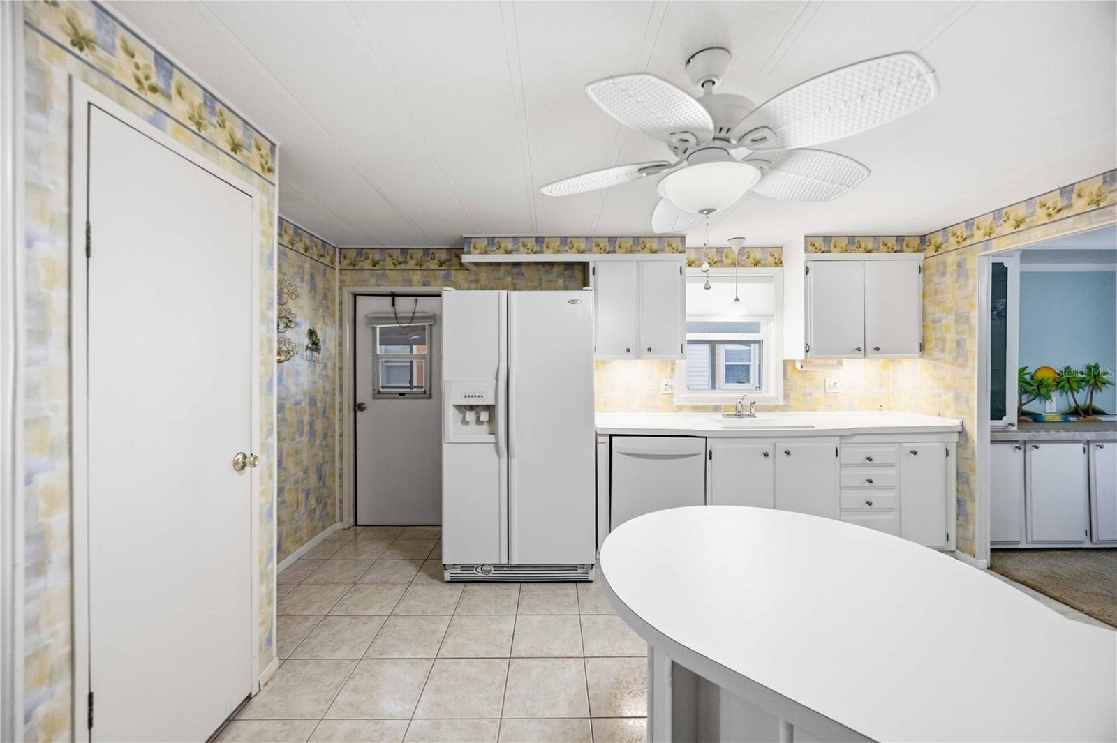 16 N Granada Plz, Englewood, FL 34223 — photo 15 of 39