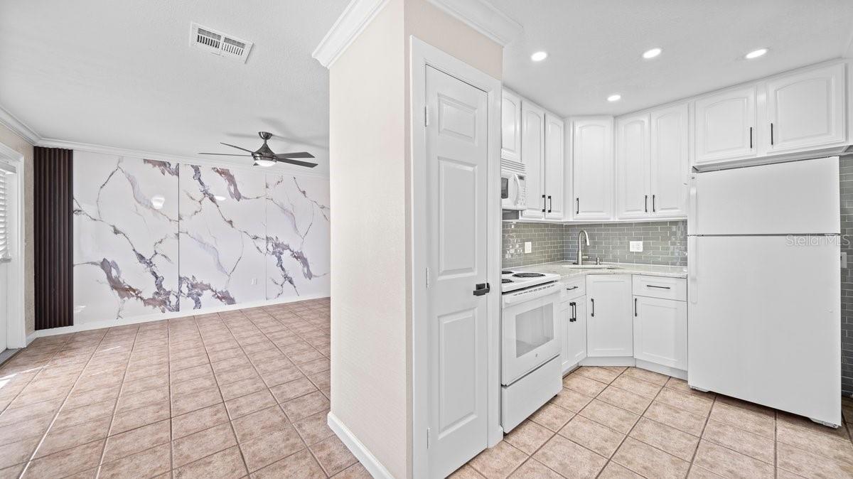 170 Poinsettia Cir NE, Port Charlotte, FL 33952 — photo 4 of 17