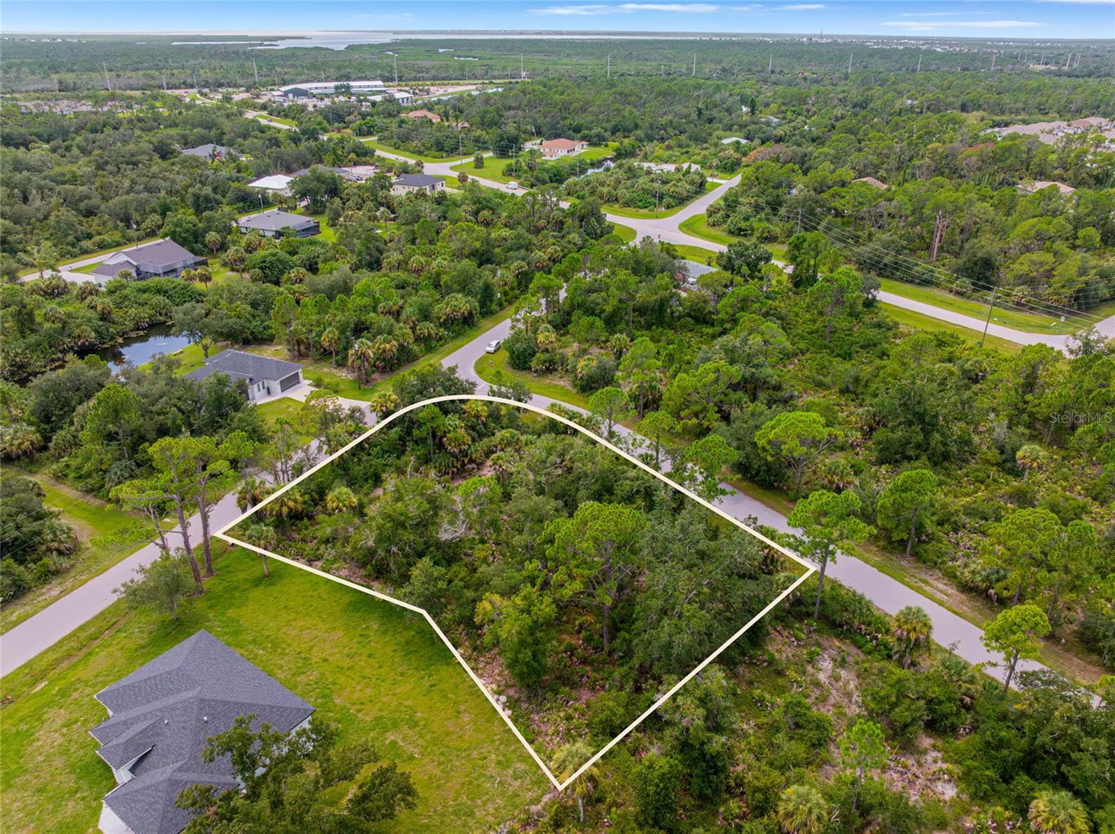 1521 Brightwater Ter