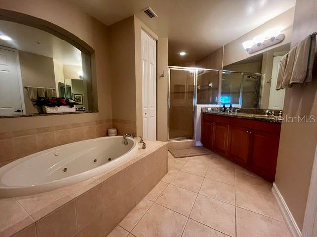En-suite primary bath