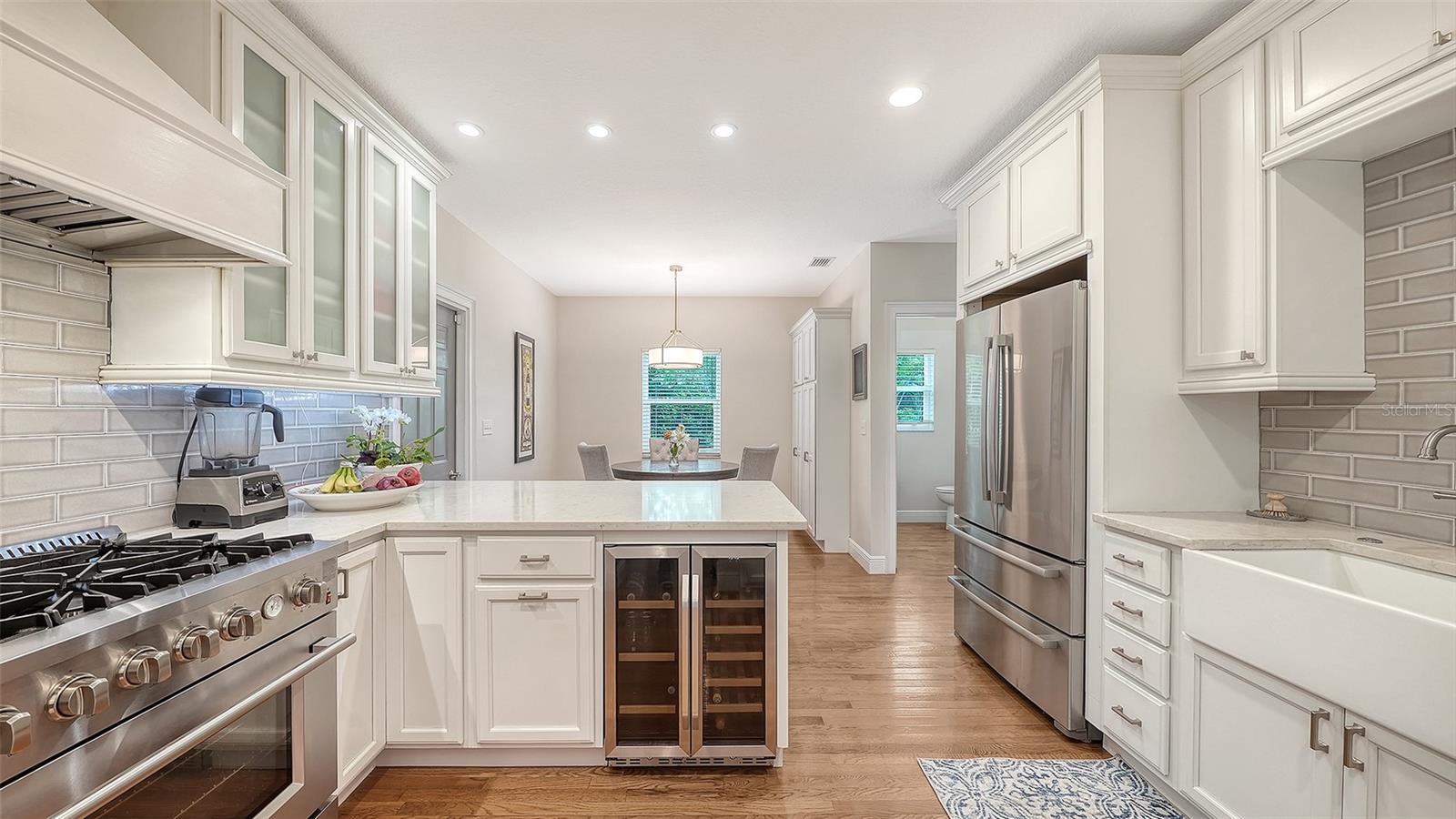 1685 6th St, Sarasota, FL 34236 — photo 15 of 60