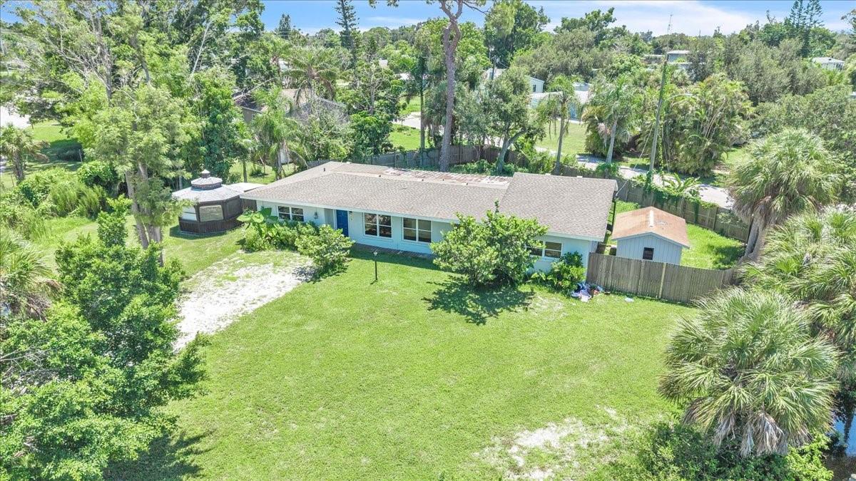 807 Lucille Ave, Nokomis, FL 34275 — photo 2 of 45