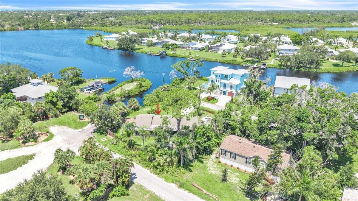 807 Lucille Ave, Nokomis, FL 34275 — photo 3 of 45