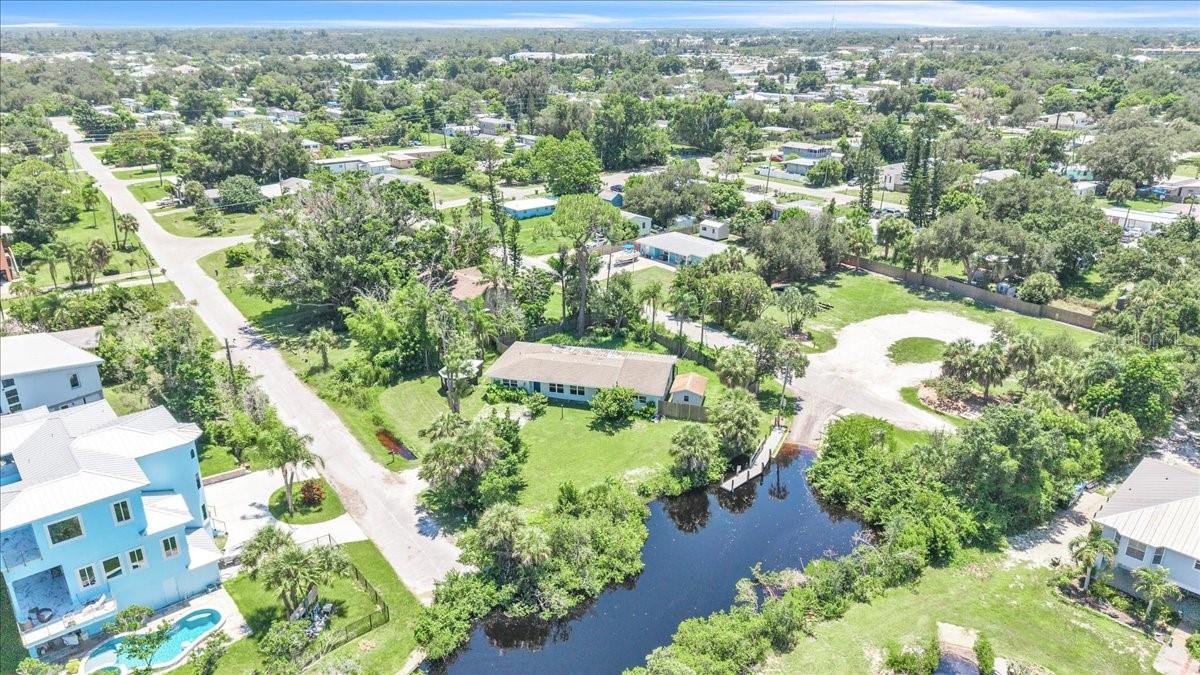 807 Lucille Ave, Nokomis, FL 34275 — photo 36 of 45