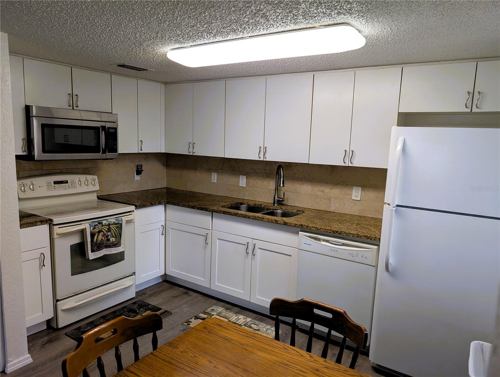 1051 Forrest Nelson Blvd #L103, Port Charlotte, FL 33952 — photo 9 of 23