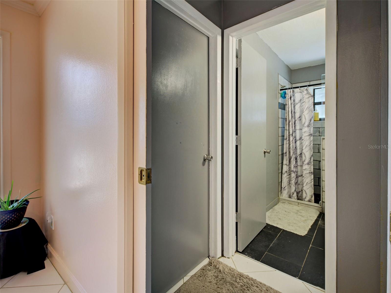 20 Idle Sands Dr, Venice, FL 34293 — photo 11 of 45