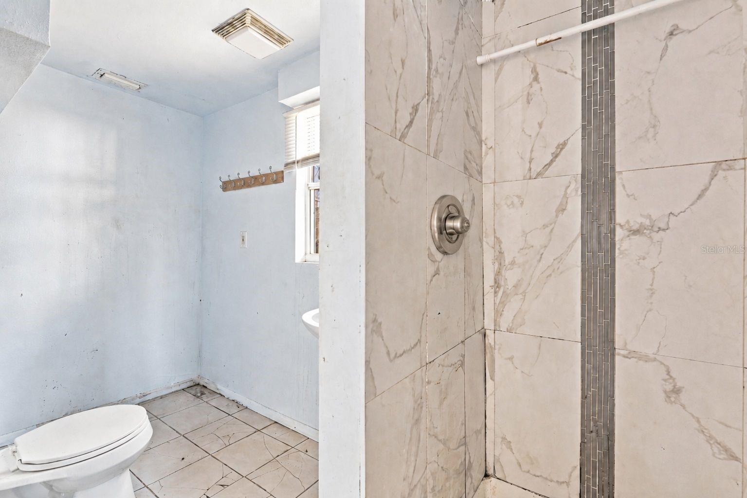 1672 10th St, Sarasota, FL 34236 — photo 19 of 29