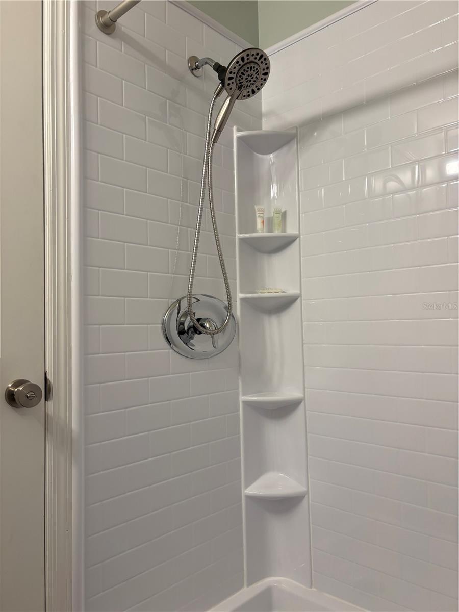 170 Roosevelt Dr #17, Sarasota, FL 34236 — photo 13 of 18