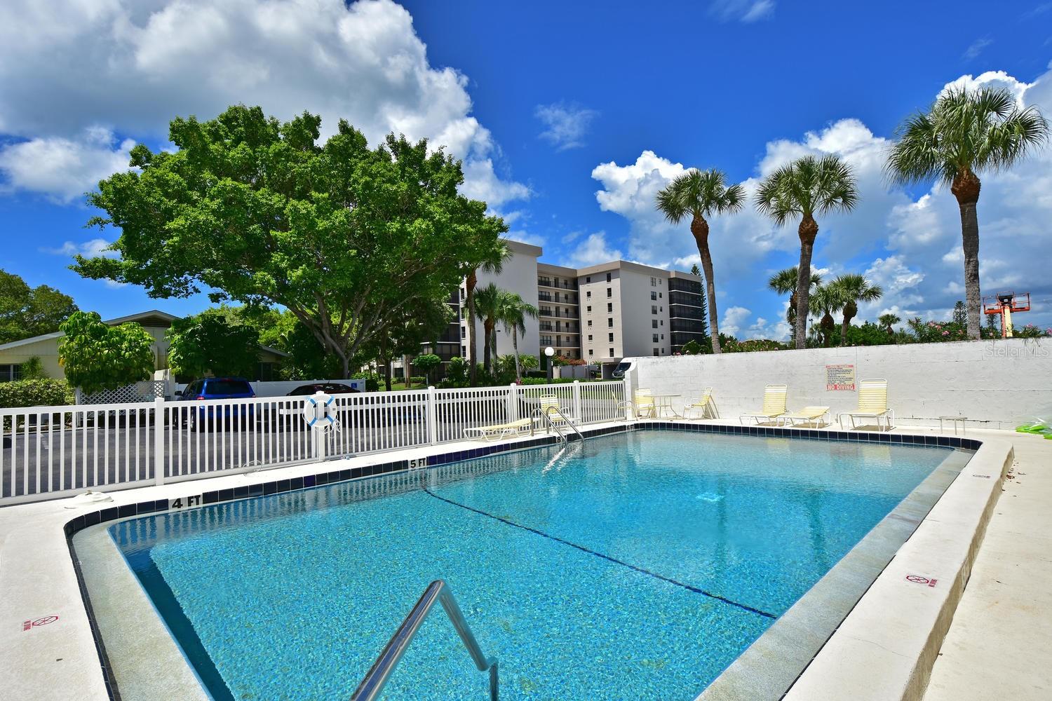 170 Roosevelt Dr #17, Sarasota, FL 34236 — photo 18 of 18