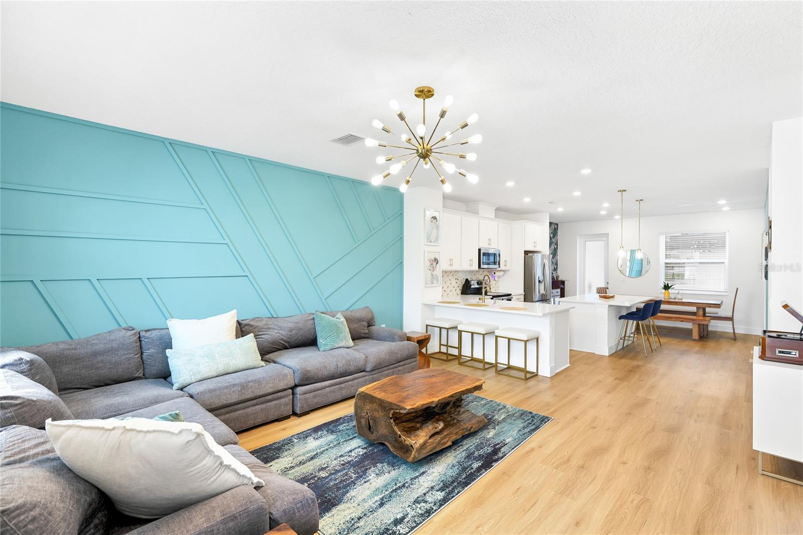 1808 Fender Ln, Sarasota, FL 34240 — photo 3 of 48