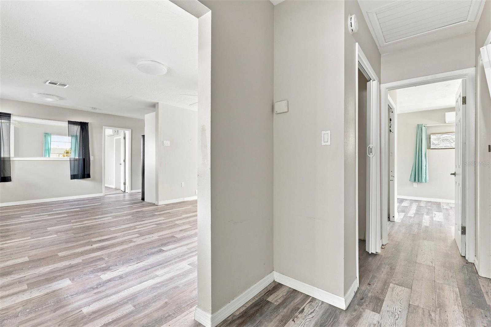1840 Glengary St, Sarasota, FL 34231 — photo 11 of 30
