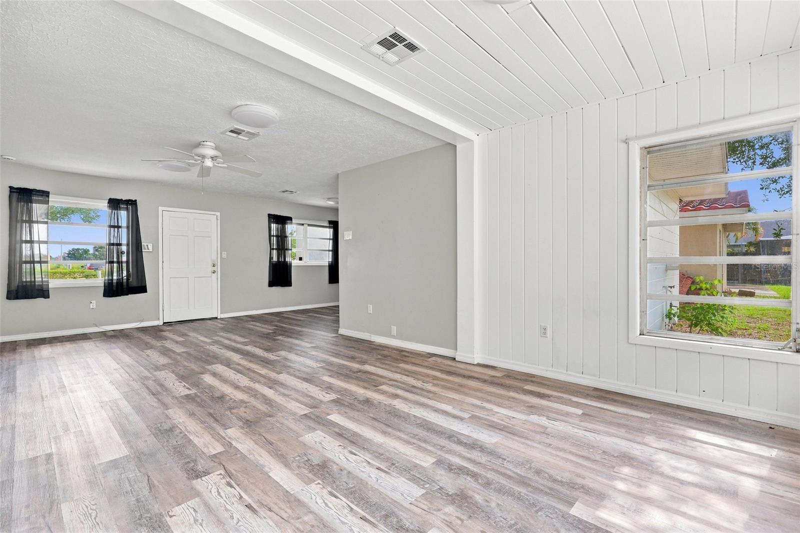 1840 Glengary St, Sarasota, FL 34231 — photo 13 of 30