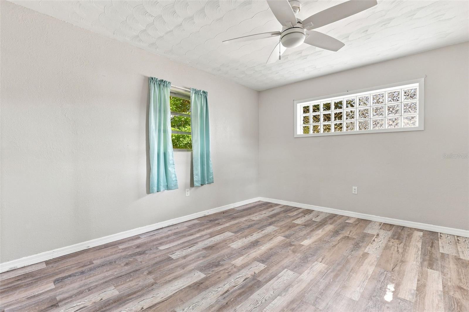 1840 Glengary St, Sarasota, FL 34231 — photo 20 of 30