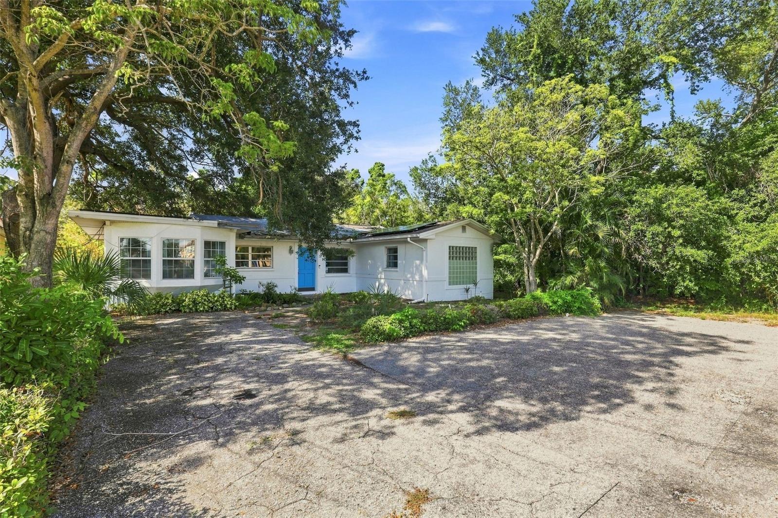 1840 Glengary St, Sarasota, FL 34231 — photo 3 of 30