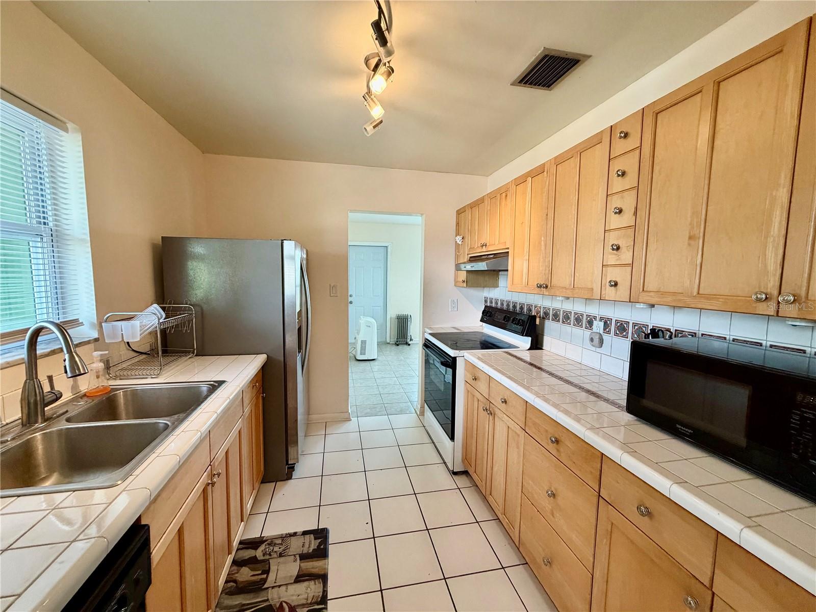 2201 Aaron St, Port Charlotte, FL 33952 — photo 12 of 26