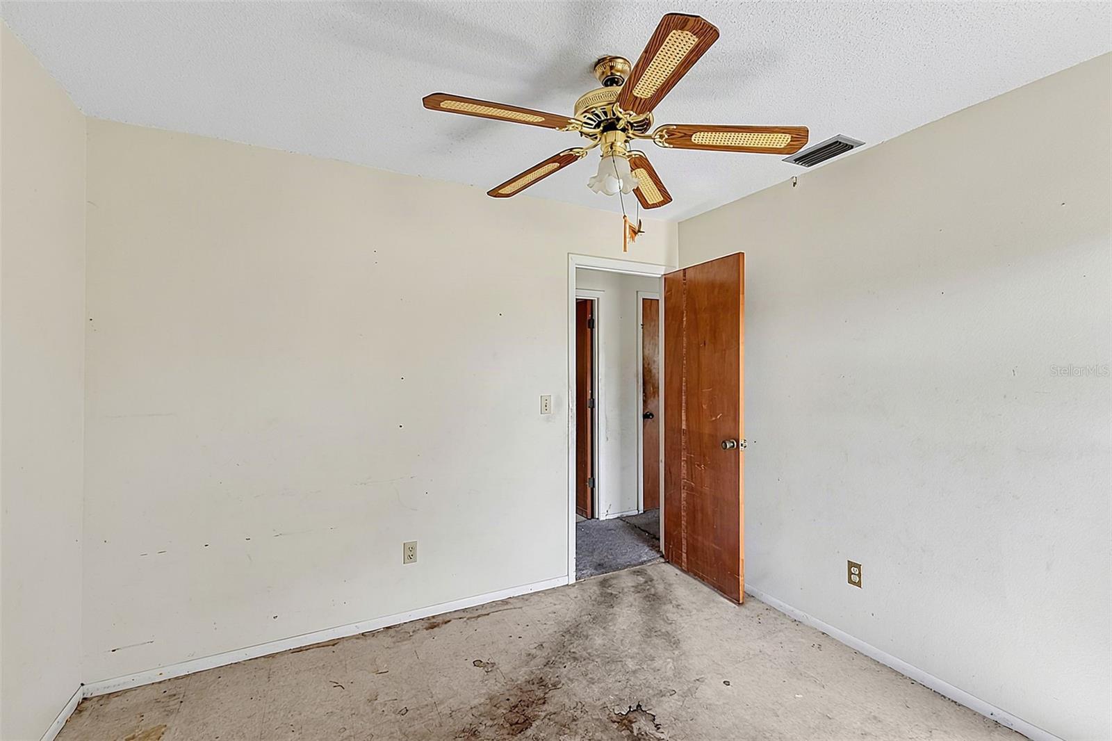 327 Harbor Blvd, Port Charlotte, FL 33954 — photo 20 of 34