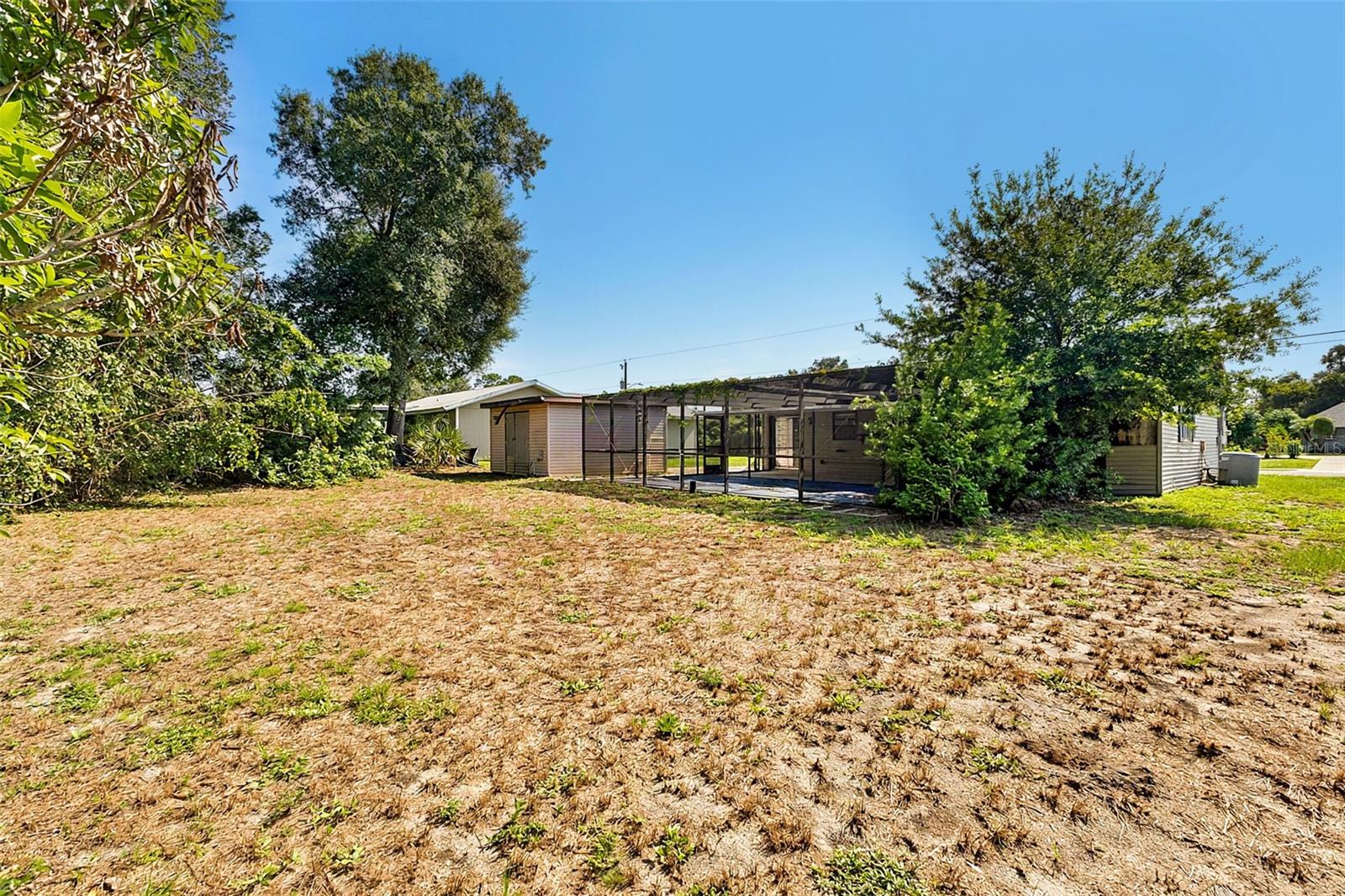 327 Harbor Blvd, Port Charlotte, FL 33954 — photo 9 of 34