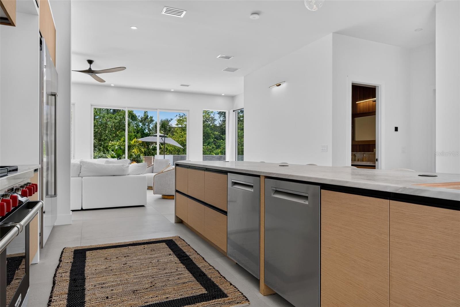 1355 Roberts Bay Ln, Sarasota, FL 34242 — photo 17 of 100