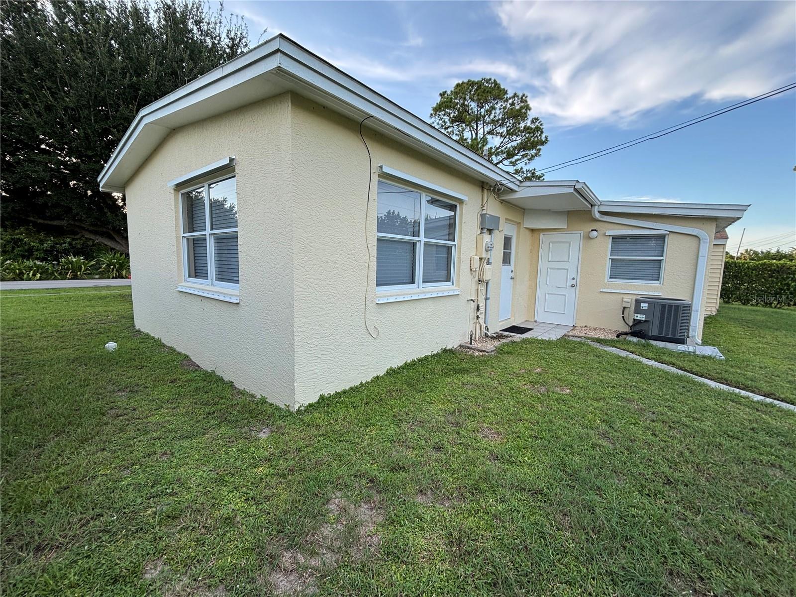 2472 Picnic St, Port Charlotte, FL 33952 — photo 10 of 29