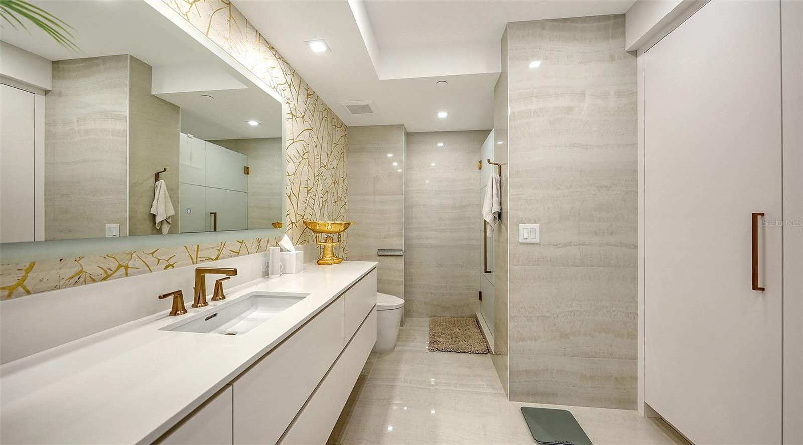 455 Longboat Club Rd #905, Longboat Key, FL 34228 — photo 36 of 75