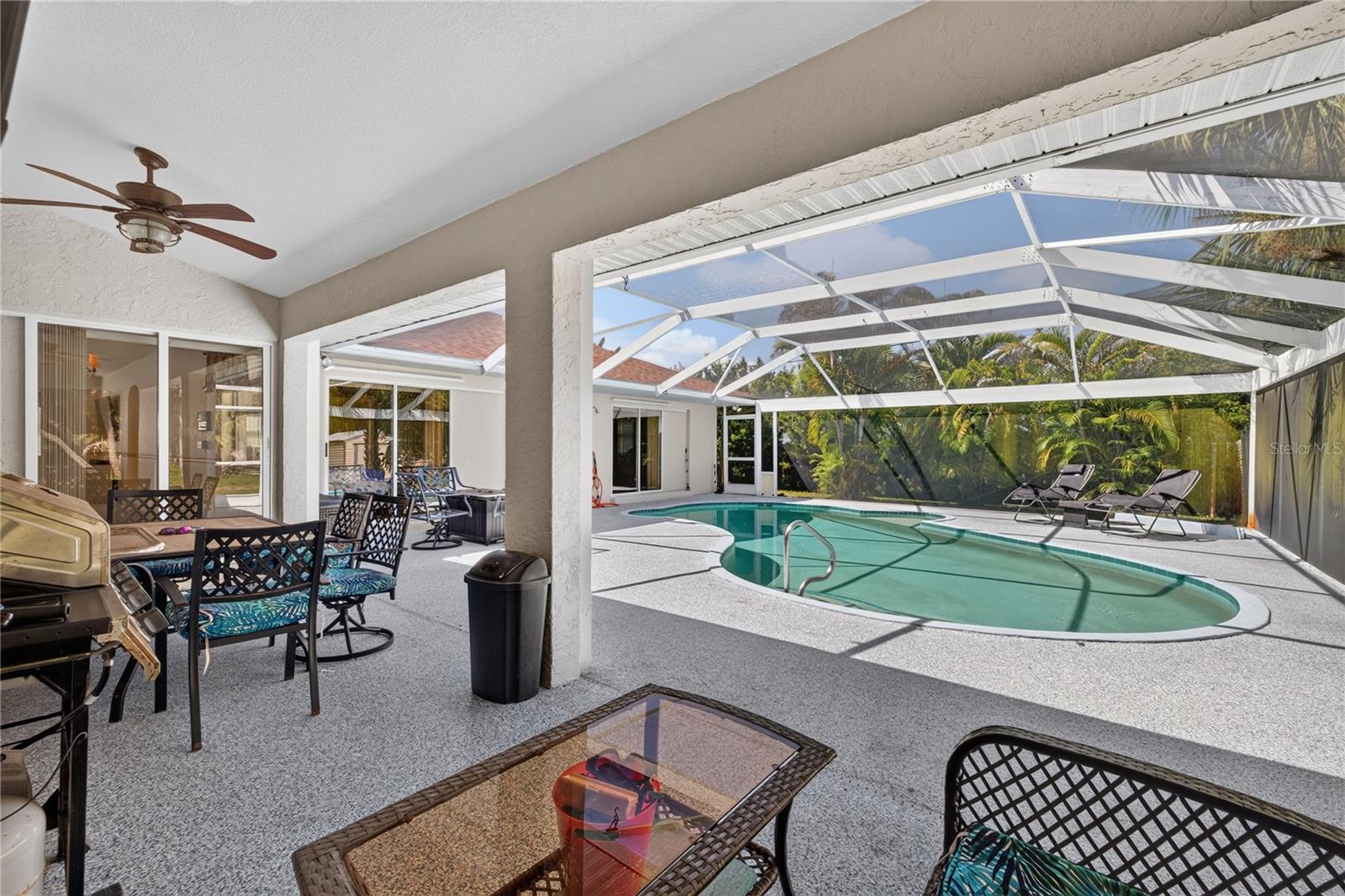 Covered lanai space