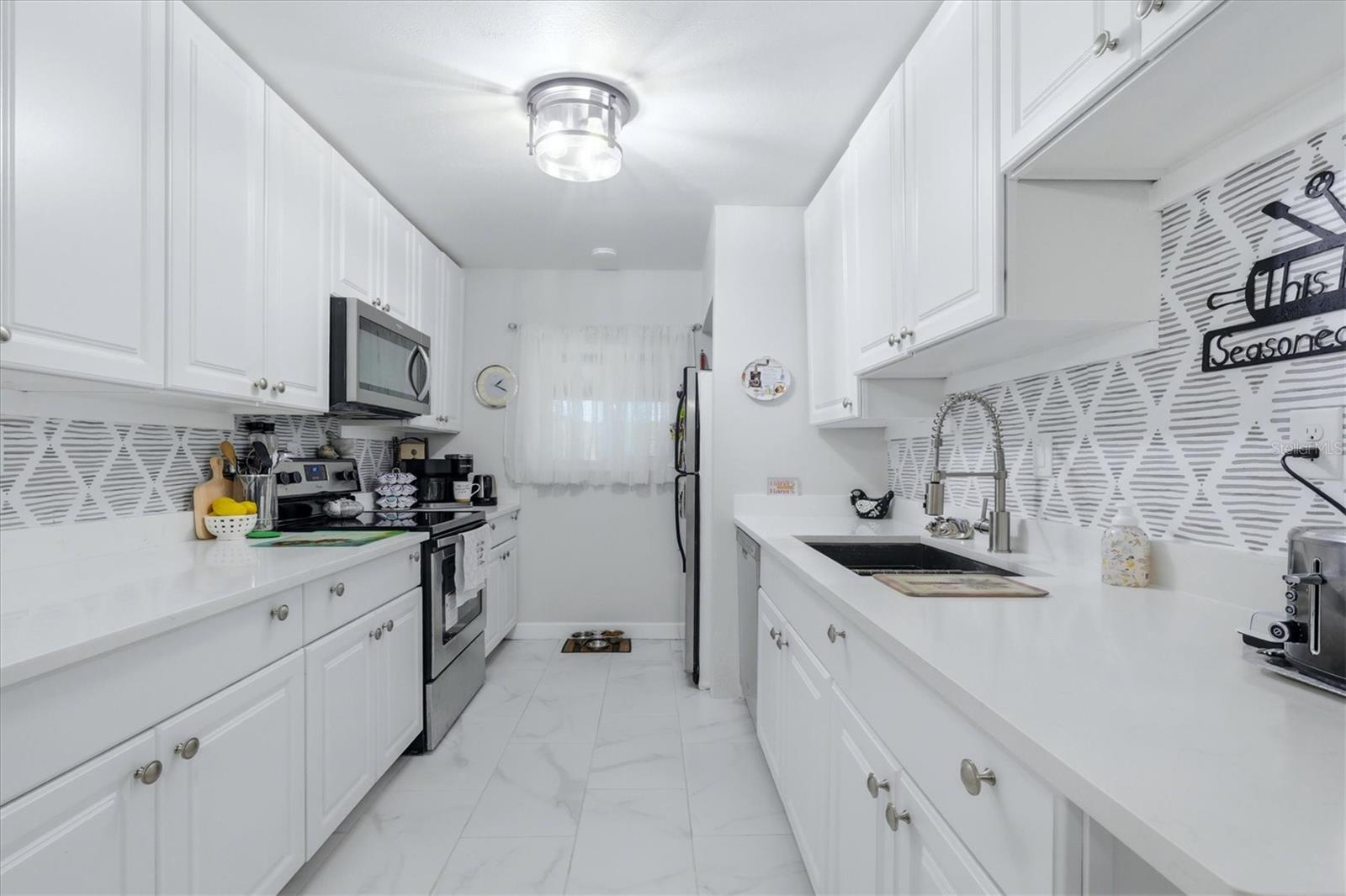 4160 Fruitville Rd #14, Sarasota, FL 34232 — photo 12 of 51
