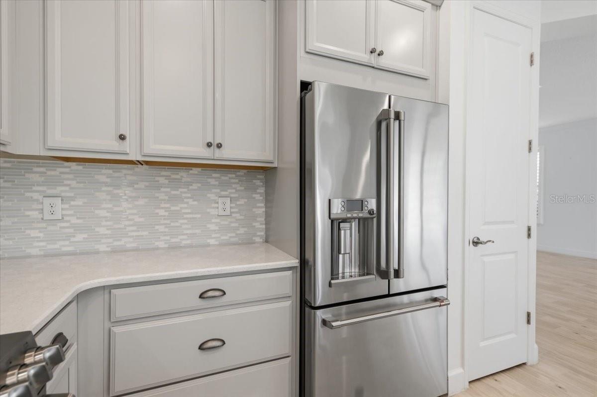 8370 Velda Trl, Sarasota, FL 34241 — photo 14 of 64
