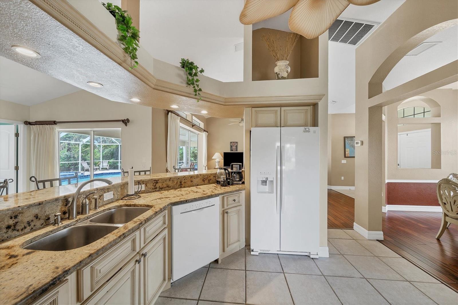 36 Pine Valley Ct, Rotonda West, FL 33947 — photo 11 of 42