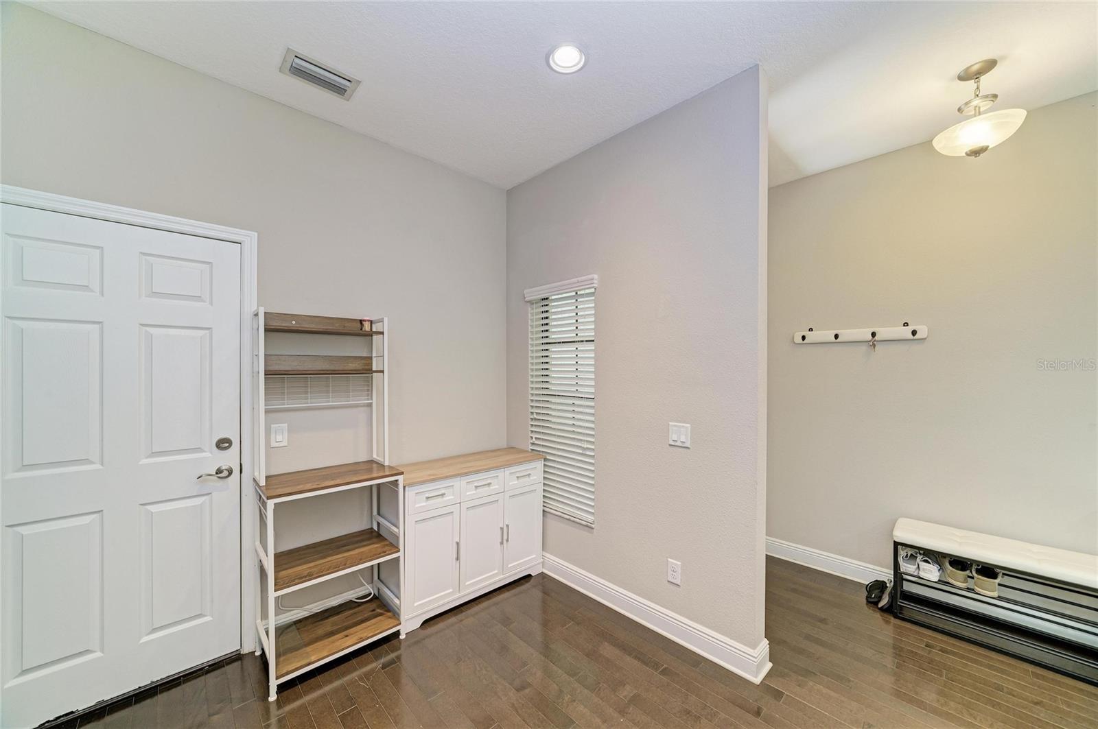 4991 Oarsman Ct, Sarasota, FL 34243 — photo 10 of 48