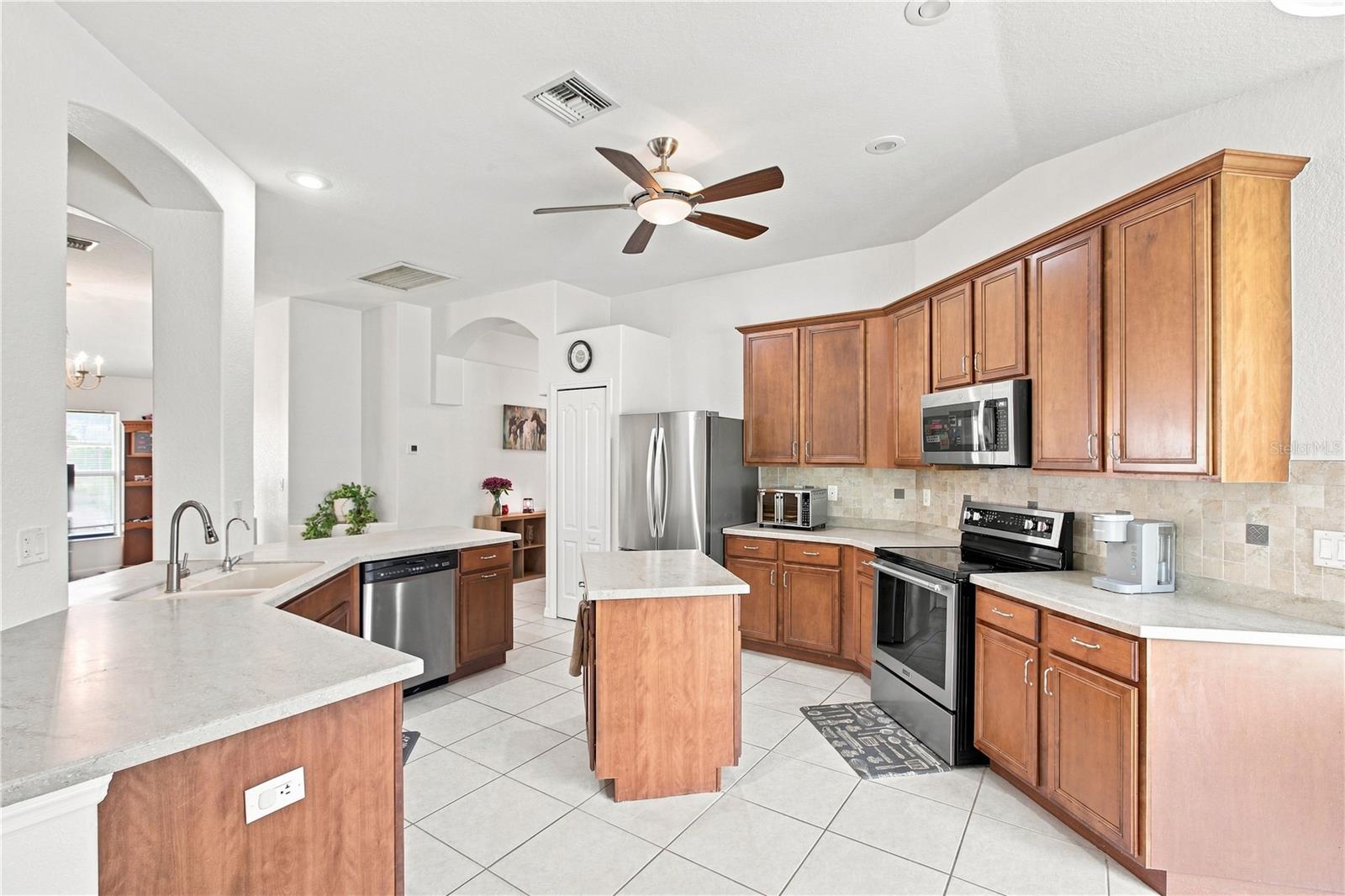 15097 Malcolm Ave, Port Charlotte, FL 33953 — photo 12 of 40