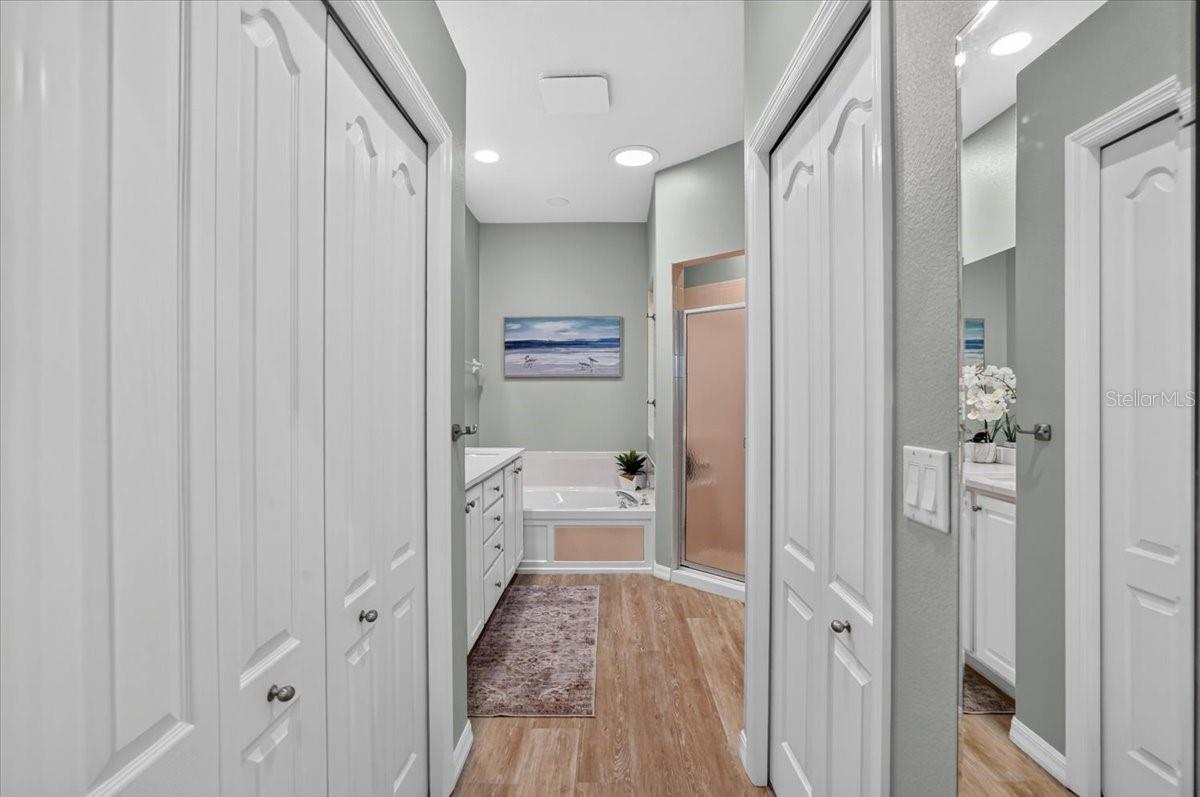 5037 WHISPERING OAKS DRIVE, NORTH PORT, Florida 34287
