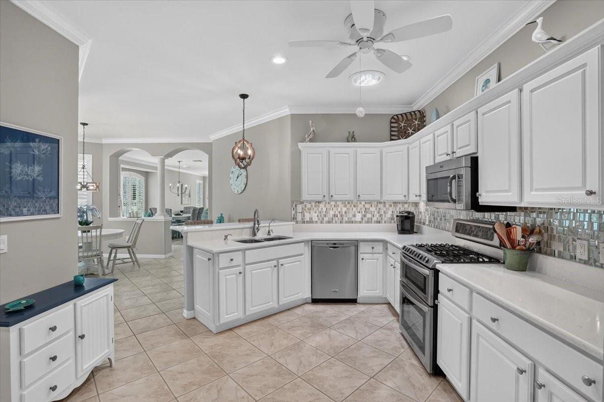 5037 WHISPERING OAKS DRIVE, NORTH PORT, Florida 34287
