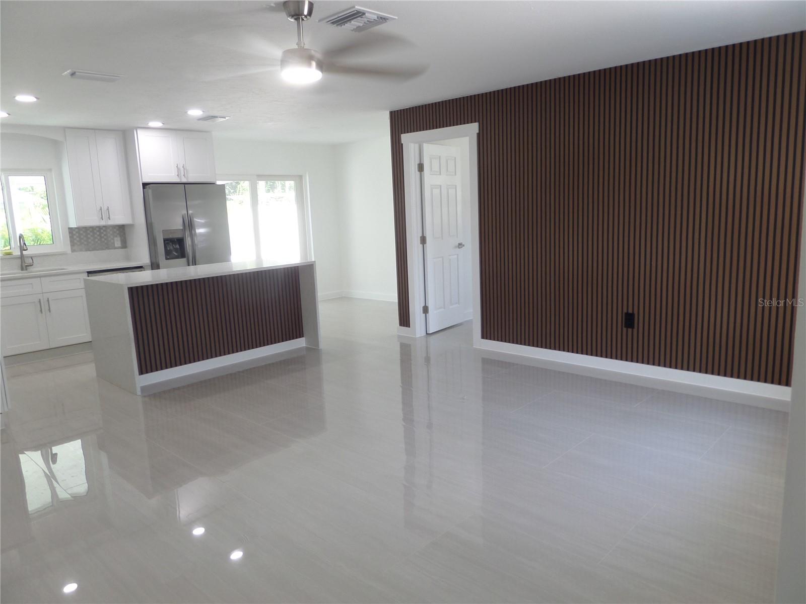 4925 Silk Oak Dr, Sarasota, FL 34232 — photo 13 of 50