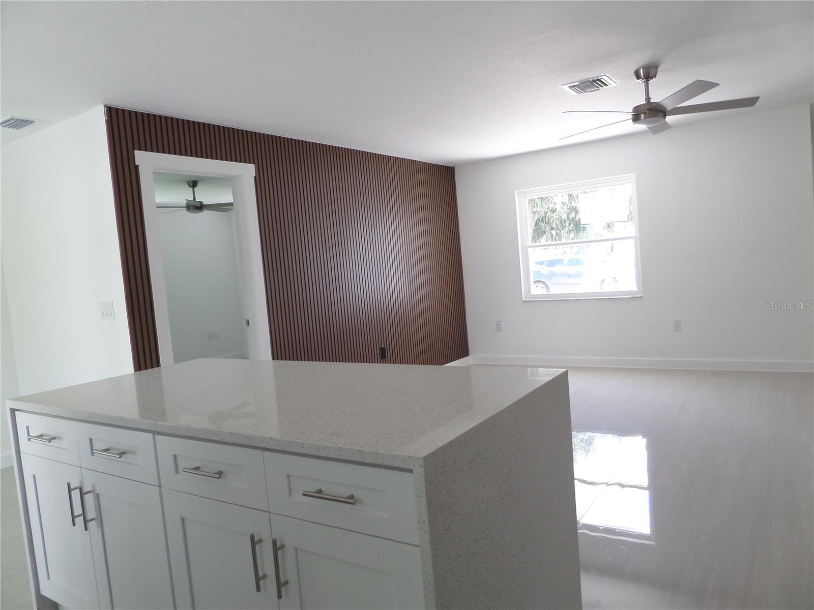 4925 Silk Oak Dr, Sarasota, FL 34232 — photo 9 of 50
