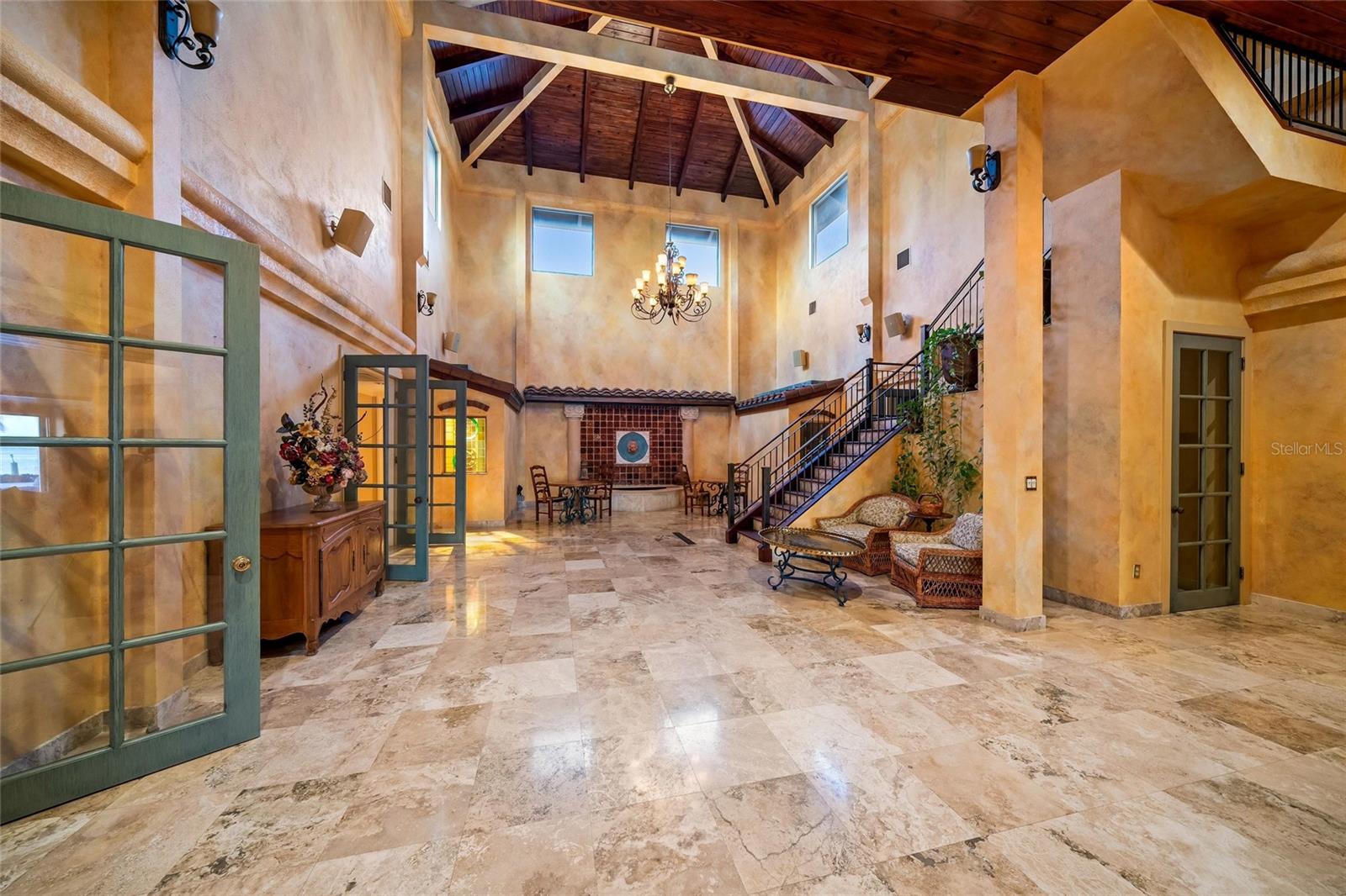 1136 N Lake Shore Dr, Sarasota, FL 34231 — photo 19 of 75