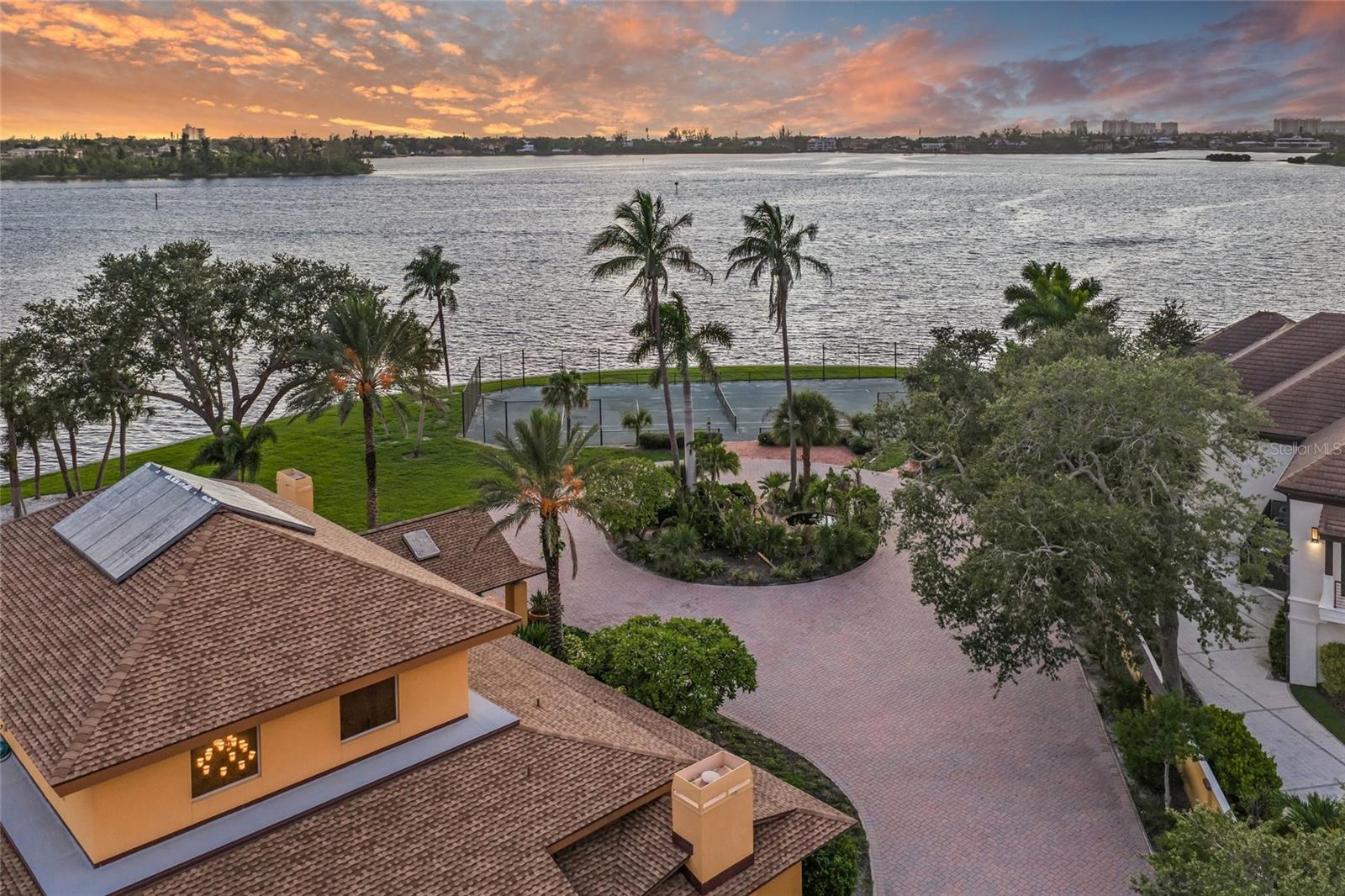 1136 N Lake Shore Dr, Sarasota, FL 34231 — photo 43 of 75