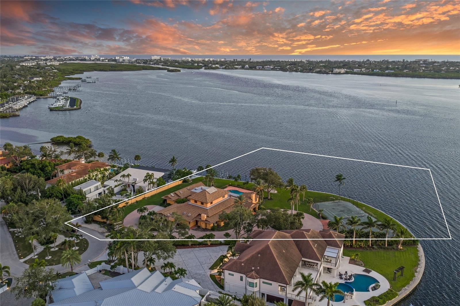 1136 N Lake Shore Dr, Sarasota, FL 34231 — photo 50 of 75