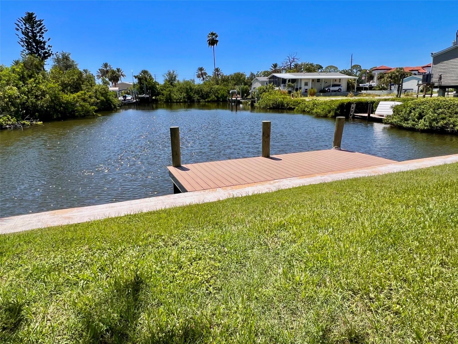 47-49 Hatchett Creek Rd, Venice, FL 34285 — photo 15 of 40