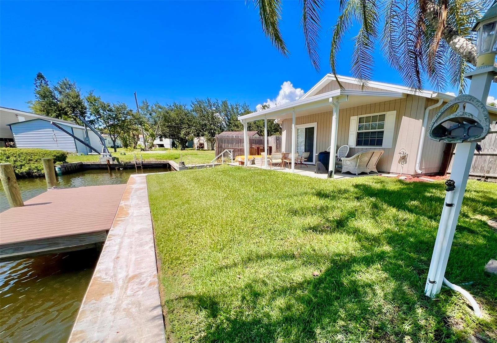 47-49 Hatchett Creek Rd, Venice, FL 34285 — photo 17 of 40
