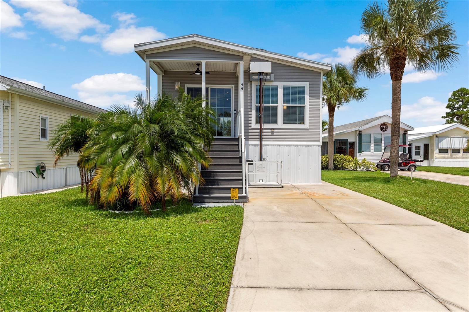 44 Crown Point Dr, Nokomis, FL 34275 — photo 2 of 52